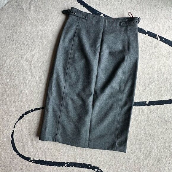 Prada Gray Virgin‎ Wool Pencil Skirt Adjustable Waist Tabs Size 40 Italy Made - Picture 1 of 8